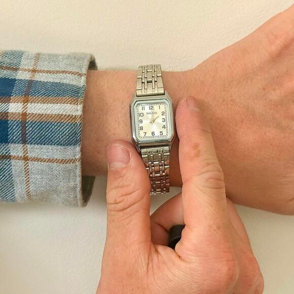 Y2K Silver Rectangle Quartz Watch with Black Numbers Unisex 8.5" New - Picture 5 of 6